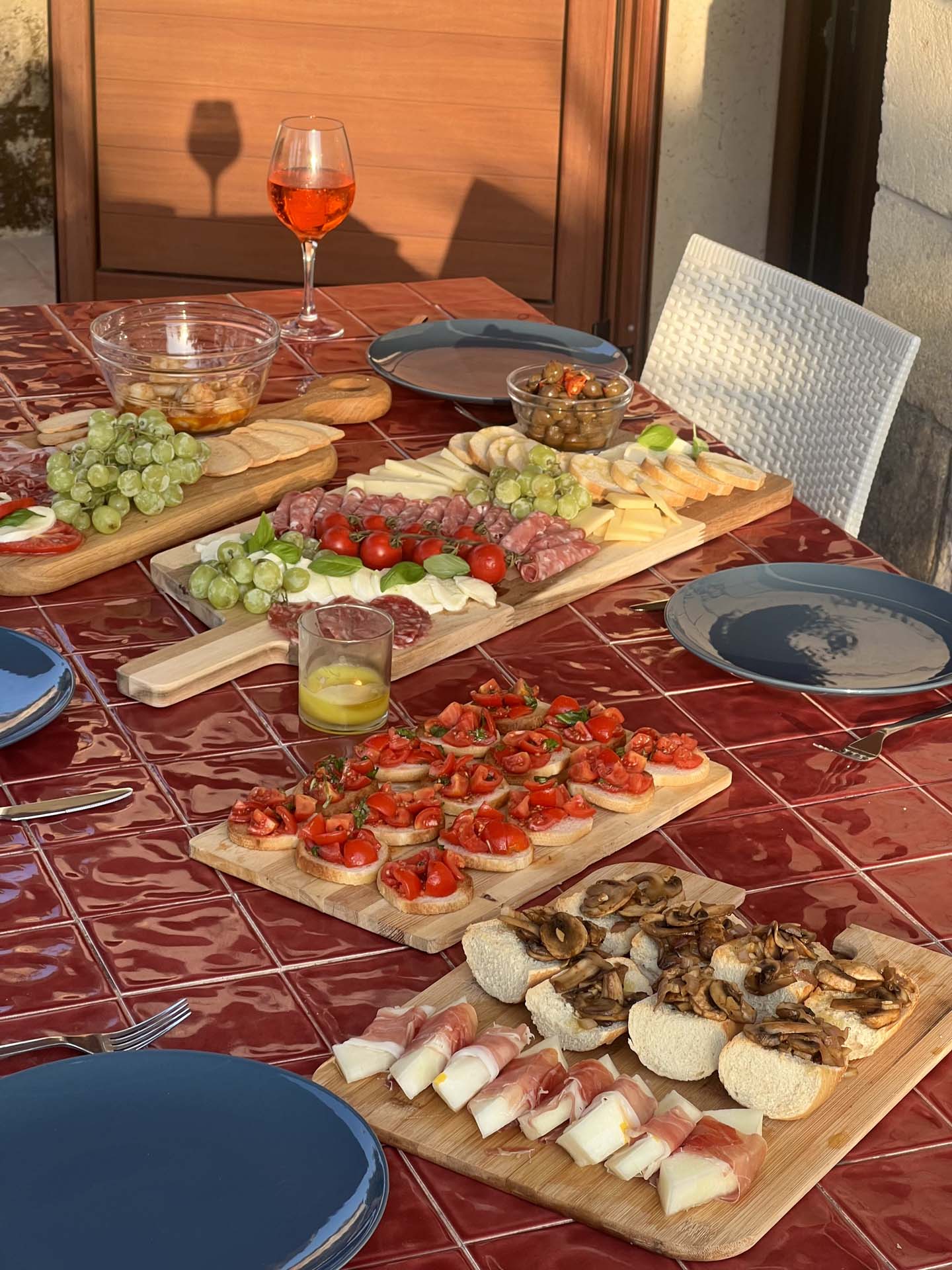 Exquisite Food. Image Courtesy of Lucy Robson via dupe