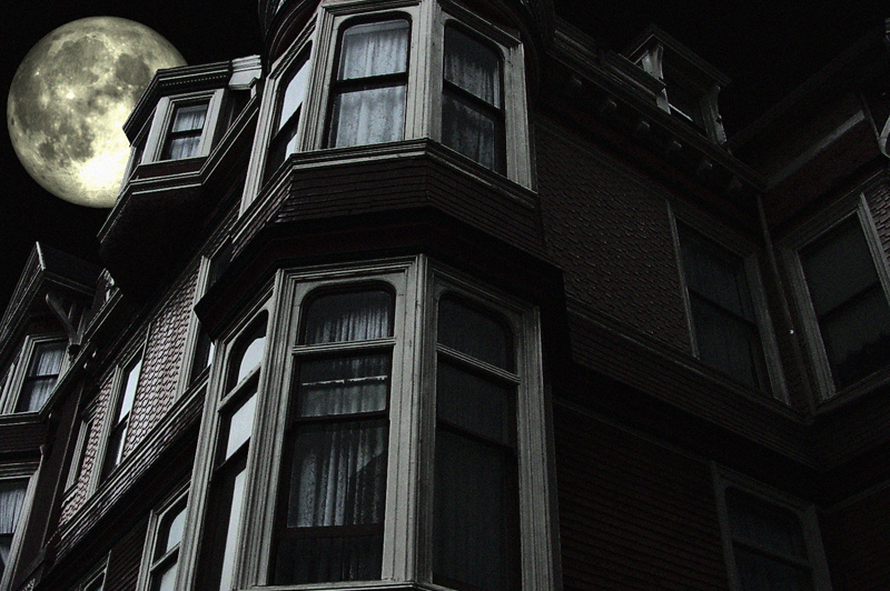 10 Grand Hotels With Dark History luxury travel