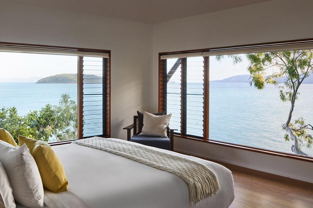 The Residence's master bedroom at qualia luxury hotel