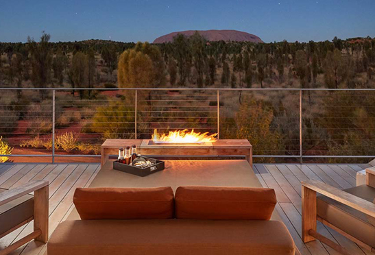 Longitude 131°, Uluru