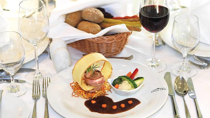 Enjoy gourmet flavours aboard your cruise ship everyday.