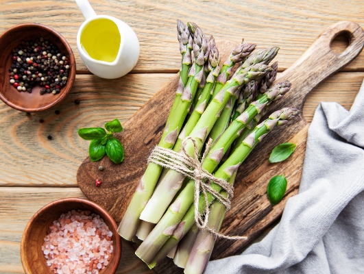 Travel Associates The Food Lovers Guide to Māori Cuisine