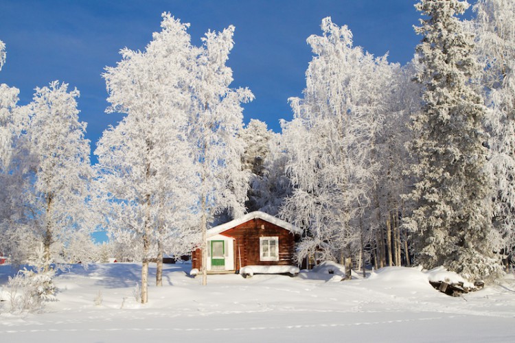 Travel Associates Travelling through northern Finland in winter