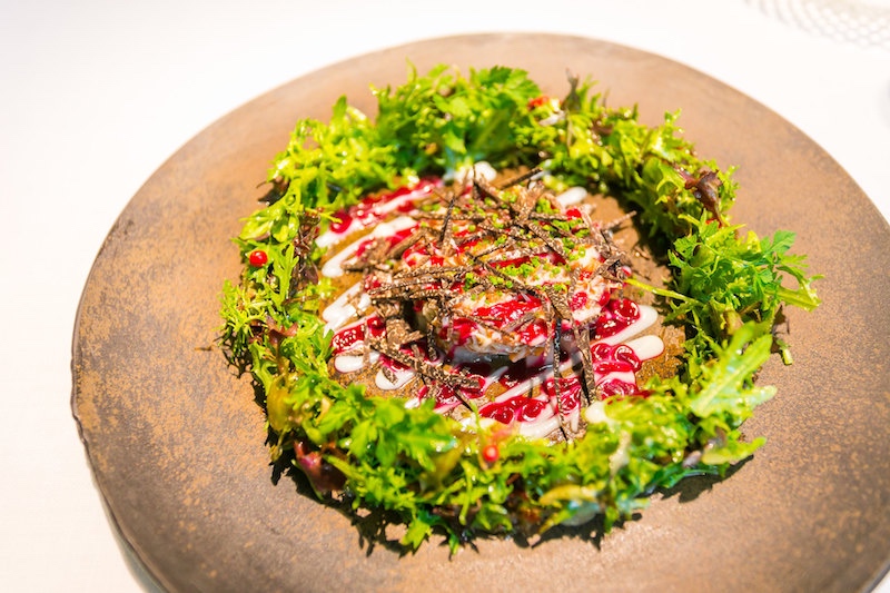 The gastronomical brilliance of Narisawa's snow crab Christmas wreath (photo: City Foodsters/Flickr)