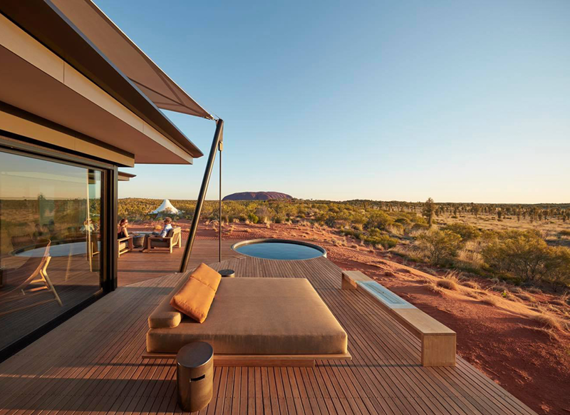 Longitude 131Â°, NT