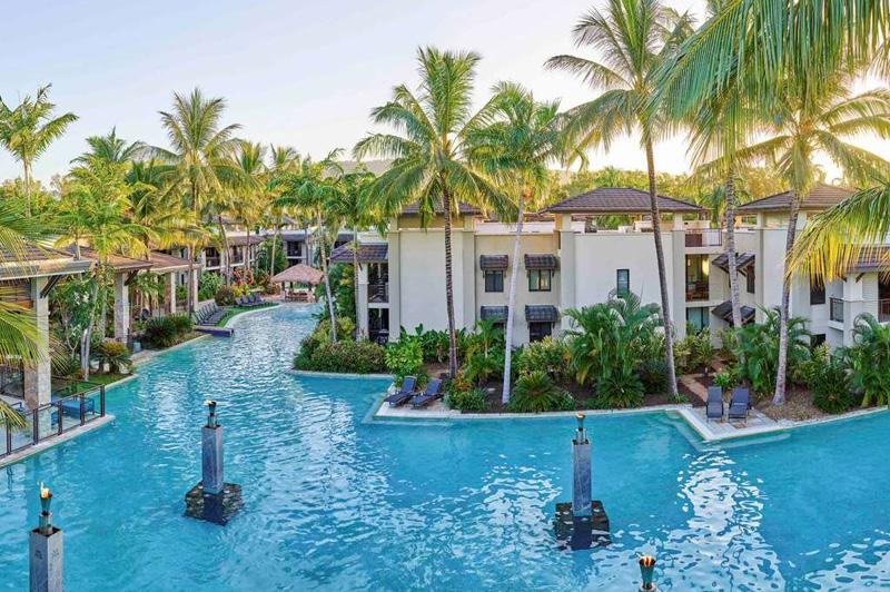 Travel Associates Relax in Far North Queensland