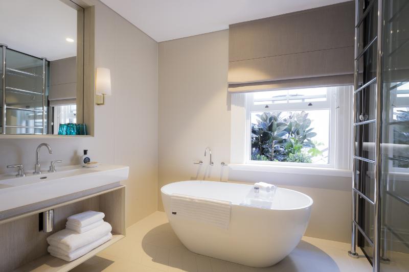 SPICERS Potts Point bathroom