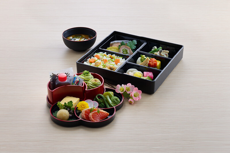 Travel Associates Fly in Style with Singapore Airlines: Business Class Review