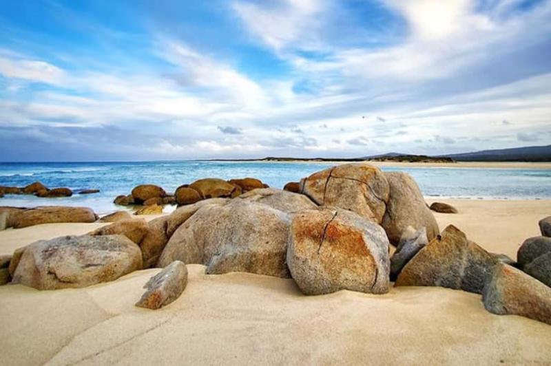 Flinders Island, Tasmania (image credit @tedvanderloo)