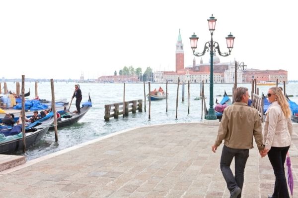 Travel Associates What to expect from a journey on the Orient Express