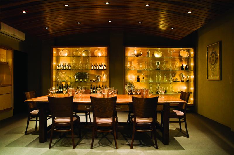 The Gourmet Food & Wine Experience at De Bortoli Yarra Valley Estate, Yarra Valley. Image courtesy of Ultimate Winery Experiences Australia.