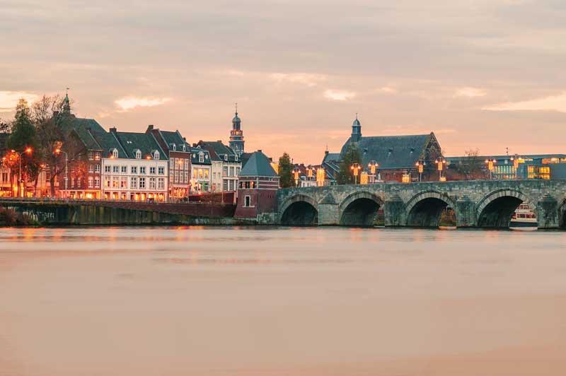 Travel Associates Top 8 Must-Have Experiences in Europe